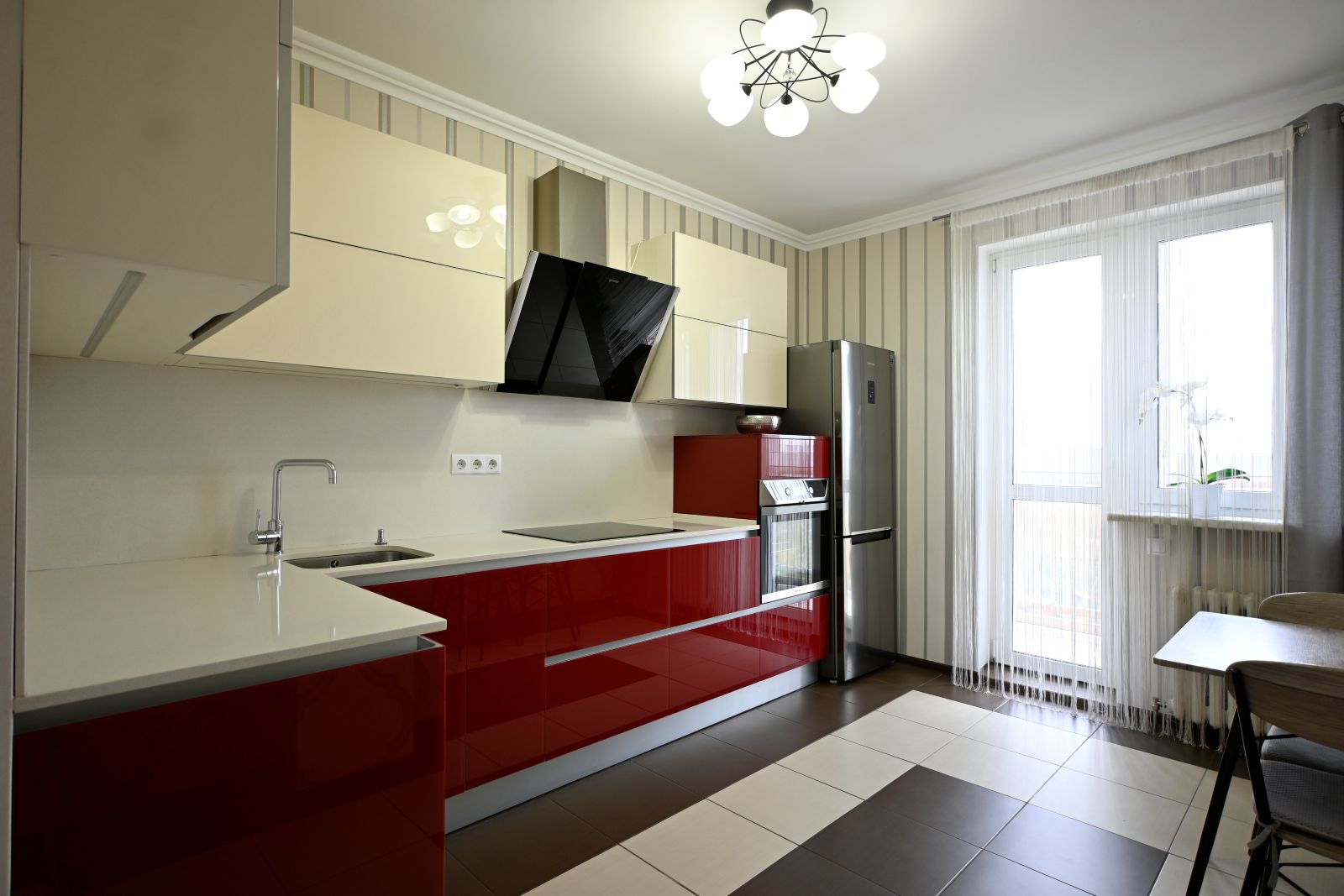 В продаже однокомнатная квартира с современным ремонтом  - продажа вторичного жилья от агентсва bir.by